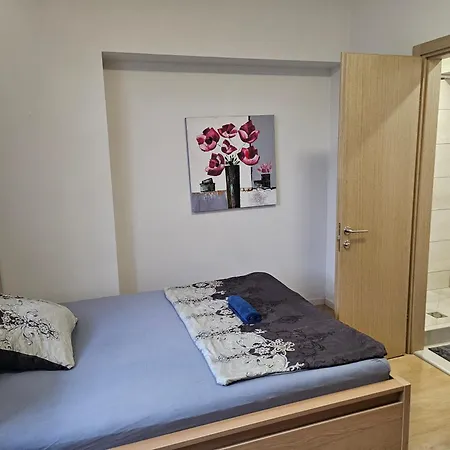 Kauno Apartamentai Big King Size Bed * Kaunas