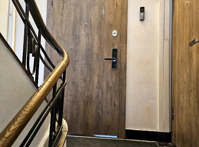 Kauno Apartamentai Big King Size Bed Vendégház *