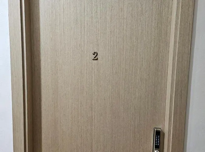 Kauno Apartamentai Big King Size Bed